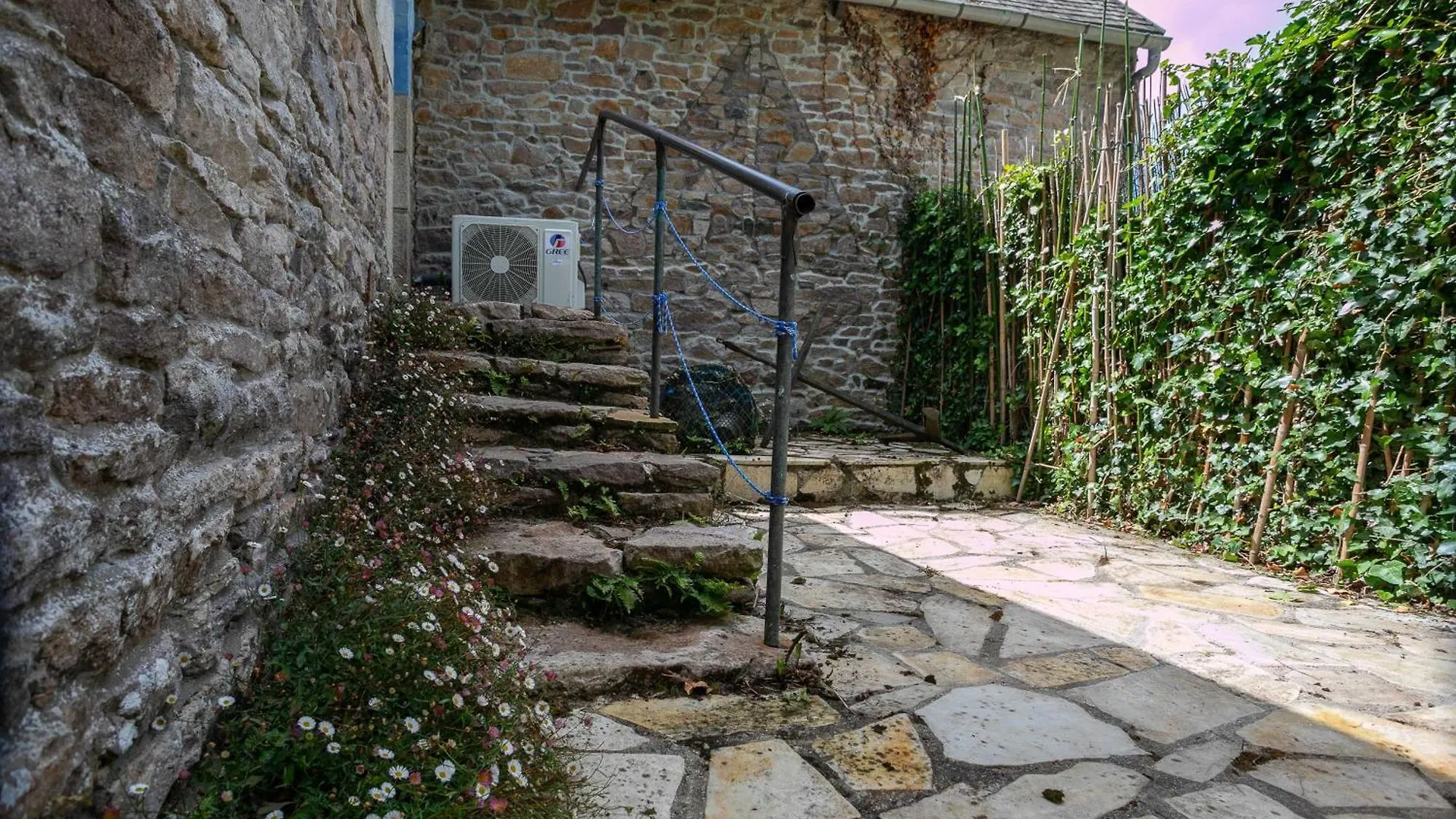 Maison Bateau Plouezec Holiday home